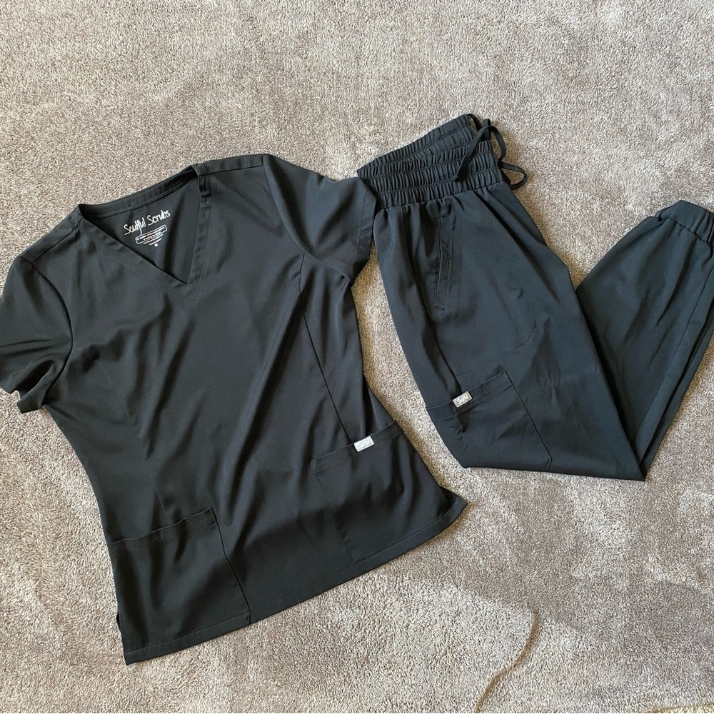 Soulful Scrubs for Nursing Black Joggers with stretch Sz Medium